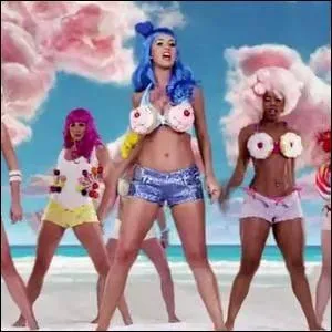 Dans quelle chanson Katy Perry est-elle dans un monde en sucrerie ?