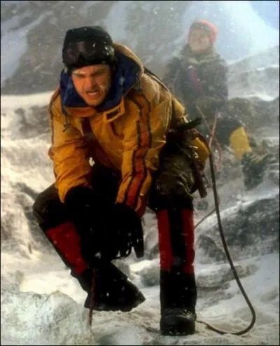 Un groupe d'alpinistes, mens par Chris O'Donnell, tente l'ascension du K2 avec des consquences plutt tragiques...