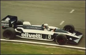 Qui est le constructeur de cette voiture de 1986 ?