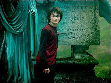 Comment s'appelle l'acteur qui joue Harry Potter ?