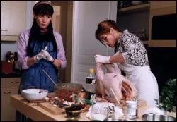 Qui ralise La Bche, avec Sabine Azma, Emmanuelle Bart, Charlotte Gainsbourg, en 1999 ?