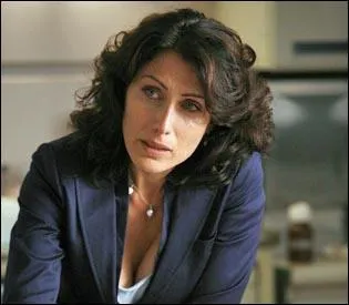 Lisa Cuddy, sa suprieur a jou dans ...