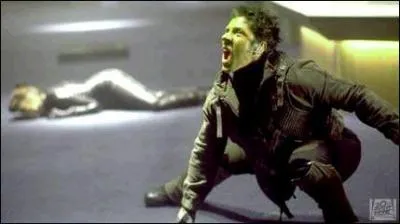 Ce mutant a une trs longue langue :