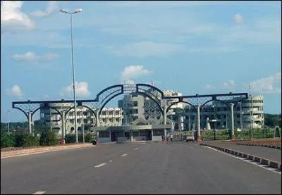 Dans quelle capitale est situ ce palais prsidentiel ?