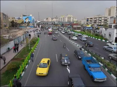 De quel pays Thran est-elle la capitale ?