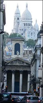 Trouvez celle qui est au second plan :