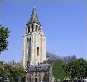 Cette ancienne glise abbatiale est :