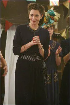 Sa tendre pouse si peu antismite et adepte des lettres anonymes ...