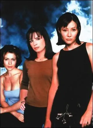 Qui récite la formule pour transformer les charmeuses en sorcières ?