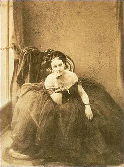 Elle fut la matresse de Napoleon III, mais esclave de son image et ne supportant pas de vieillir, elle mourut dans l'anonymat :