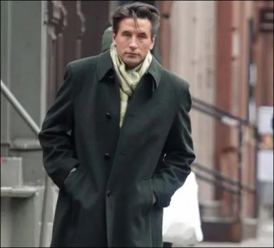 Lequel des frres Baldwin va revenir jouer le rle du pre de Serena dans la srie Gossip Girl ?