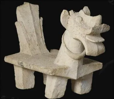 Ce sige crmoniel en pierre calcaire est originaire :