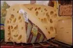 Quel est ce fromage au lait de vache, plein de trous ?