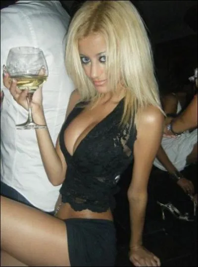 Sport : elle a fait trembler le monde du football franais en rvlant ses relations avec certains joueurs. Il s'agit de...