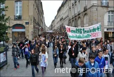 France : grande manifestation des lycens de toute la France contre...