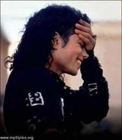 Quel a t son premier mga succs en solo ?