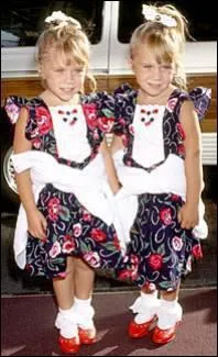 Laquelle collectionne les livres ?