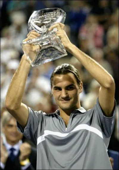 A quel rang Roger Federer finit-il la saison 2003 ?