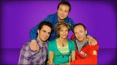 Qui est aussi immature que Jee et qui est considr(e) comme une personne trs bizarre et manipulatrice ?