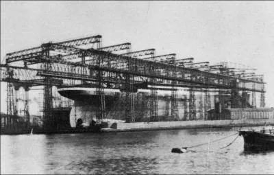 Le Titanic appartenait  une 'fratrie' de trois navires. Comment se nommaient les deux autres ?