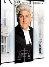 Quel est le titre de cette srie dont l'action a lieu au tribunal ?