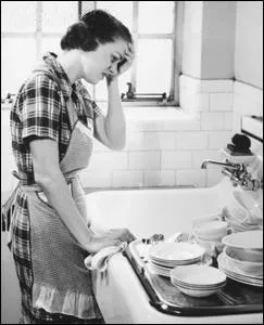 La 'journe nationale des mres' est le nom donn  cette fte. Le gouvernement de Vichy voulait :