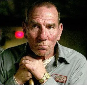 Quel acteur britannique, vu dans les Virtuoses, Usual Suspect ou encore Au nom du pre est dcd cette semaine ?