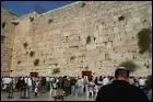 Quel empereur romain ordonna en 70 aprs J. C. , la destruction du second temple, dont le seul vestige encore en place est le mur des Lamentations ?