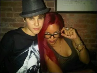 Quelle carrire ferait Rihanna si elle n'tait pas chanteuse ?