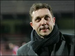 17 ans de carrire, 18 changements de club. Dans quelle quipe Xavier Gravelaine n'a-t-il pas jou ?