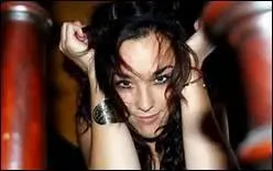 Quel sport pratique-t-elle en mme temps ?