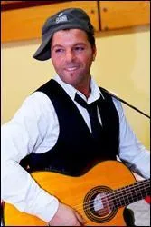 S'agit-il de Christophe Ma ou de son sosie ?