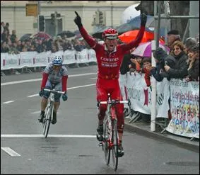 Rmi Pauriol vient renforcer une quipe Franaise dans l'optique des grands Tours, laquelle est-ce ?