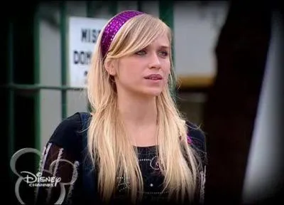 Comment s'appelle-t-elle ?