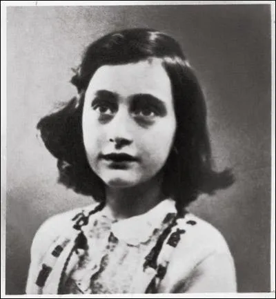 A quel ge Anne Frank est-elle dcde ?