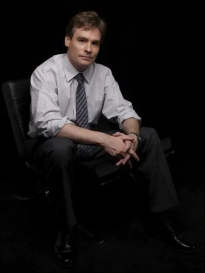 Sa vritable identit est ...