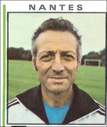 Il a sonn la fin des annes stphanoises avec les canaris nantais en 1977 et 1980. .