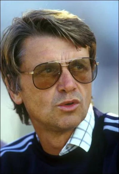 Avant son titre supreme en 1998, il a men Bordeaux en 1984, 1985 et 1987 au titre national ... .