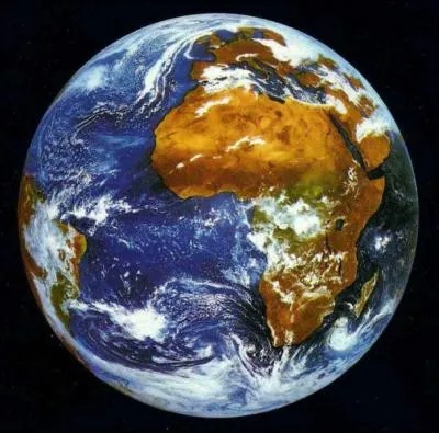 Les scientifiques estiment qu'en 2050 la population terrienne aura atteint :