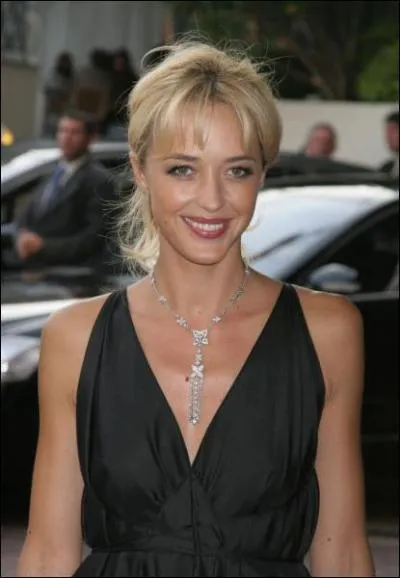 Hlne de Fougerolles - En 2000, elle apparat aux cts de Lonardo Dicaprio dans le film :