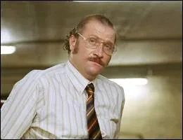 Cet acteur a t connu sous le nom de :