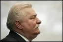 En octobre 1983 , Lech Walesa reoit le prix Nobel de la paix,