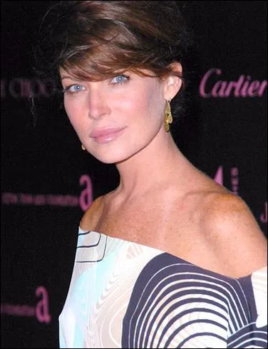 Lara Flynn Boyle - En 2002, dans quel film joue-t-elle aux cts de Will Smith ?