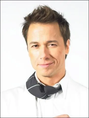 Comment s'appelle cet acteur ?