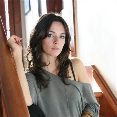 Comment s'appelle la sur du personnage principal ?