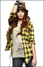 Quel est le nom de son site web ?