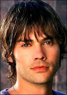 Dans quelle srie joue-t-il ?