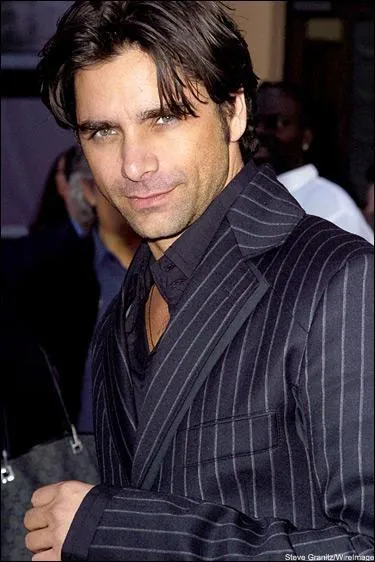 Dans quelle srie joue-t-il ?