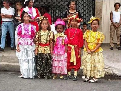 Je suis au carnaval en :