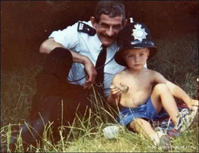 Qui est ce petit garcon ?